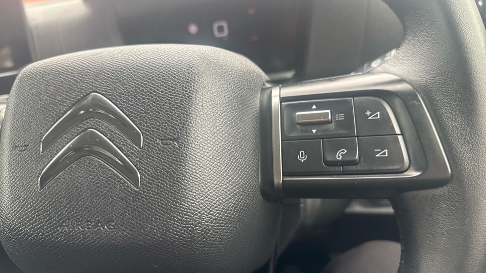 Citroen C4 1.2 PureTech You 5dr Petrol Hatchback - Image 22