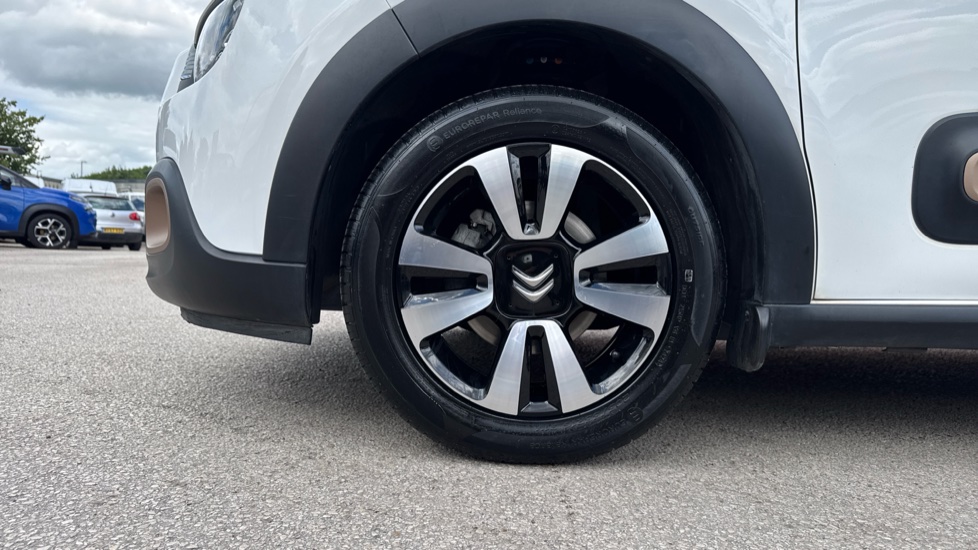 Citroen C3 1.2 PureTech C-Series Edition 5dr Petrol Hatchback - Image 7