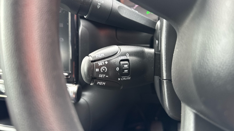 Citroen C3 1.2 PureTech C-Series Edition 5dr Petrol Hatchback - Image 25