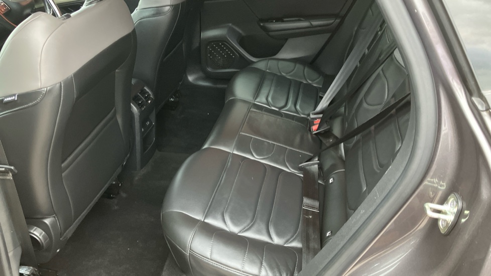 Citroen C5 X 1.2 PureTech 130 Shine 5dr EAT8 Petrol Estate - Image 16