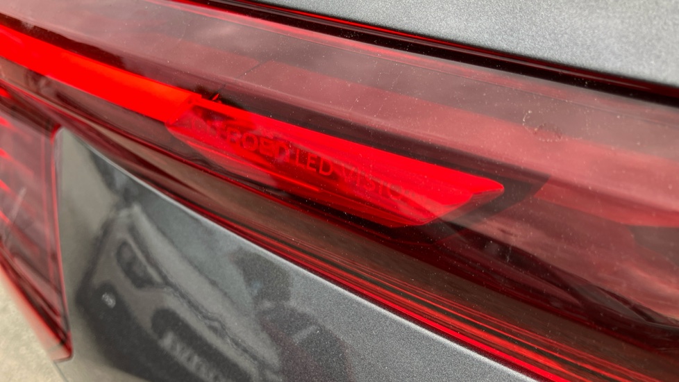 Citroen C5 X 1.2 PureTech 130 Shine 5dr EAT8 Petrol Estate - Image 23