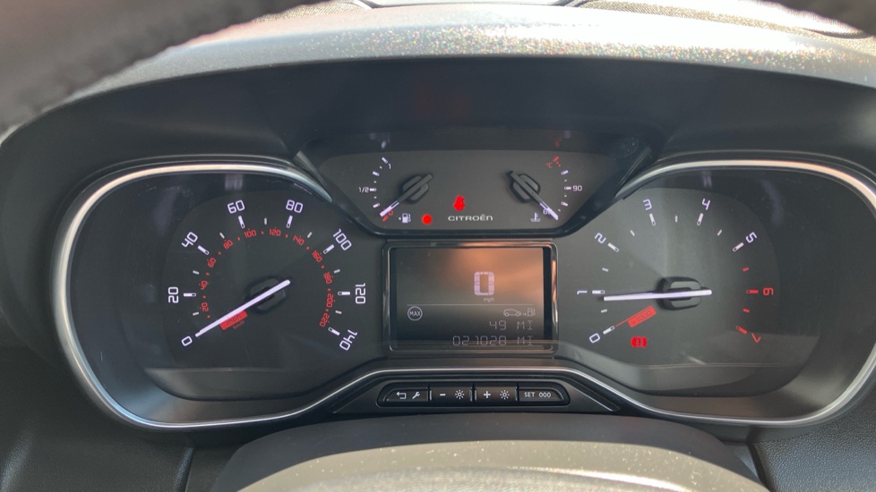 Citroen C3 Aircross 1.2 PureTech 110 Max 5dr Petrol Hatchback - Image 18