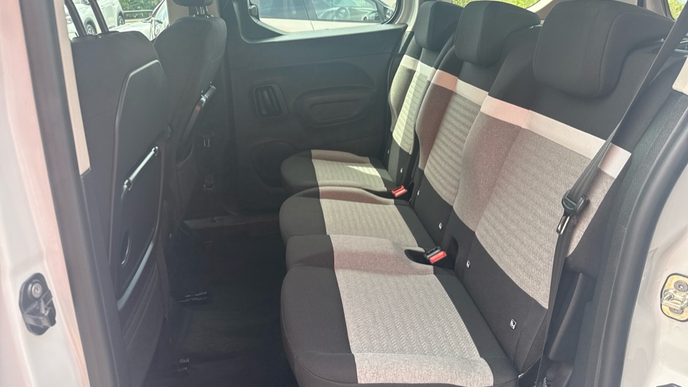 Citroen Berlingo 1.5 D 100 Plus M 5dr Diesel Estate - Image 16