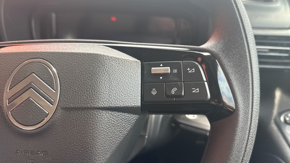 Citroen Berlingo 1.5 D 100 Plus M 5dr Diesel Estate - Image 23