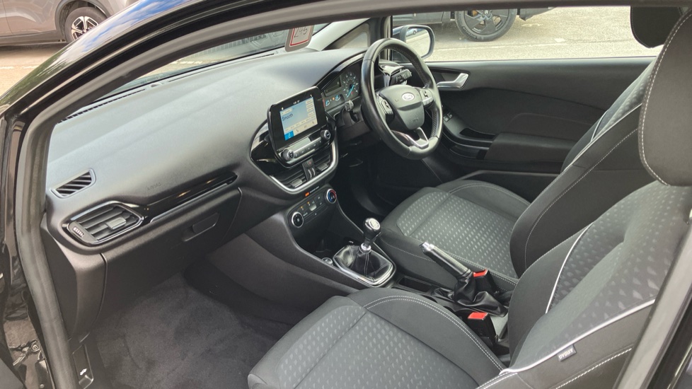 Ford Fiesta 1.0 EcoBoost Zetec 3dr Petrol Hatchback - Image 9