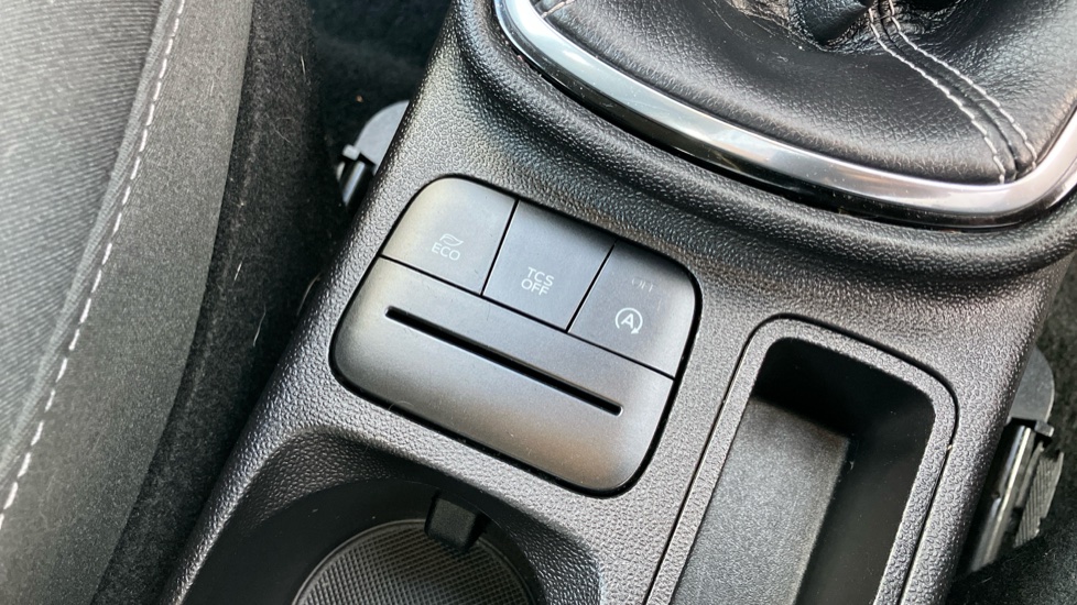 Ford Fiesta 1.0 EcoBoost Zetec 3dr Petrol Hatchback - Image 28