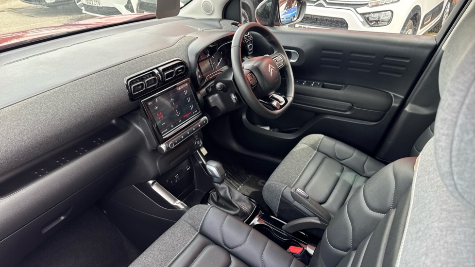 Citroen C3 Aircross 1.2 PureTech 130 Shine Plus 5dr EAT6 Petrol Hatchback - Image 9