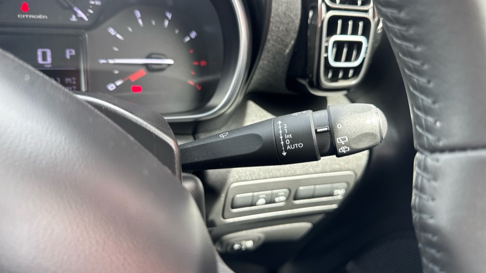 Citroen C3 Aircross 1.2 PureTech 130 Shine Plus 5dr EAT6 Petrol Hatchback - Image 23