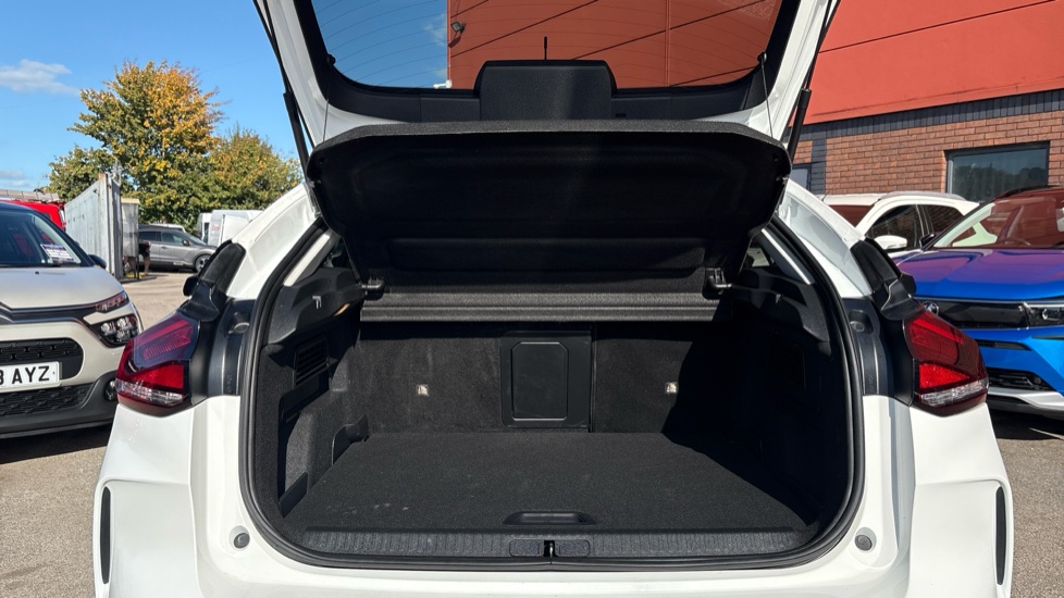 Citroen C4 100kW Shine Plus 50kWh 5dr Auto Electric Hatchback - Image 4