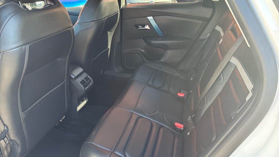 Citroen C4 100kW Shine Plus 50kWh 5dr Auto Electric Hatchback - Image 16