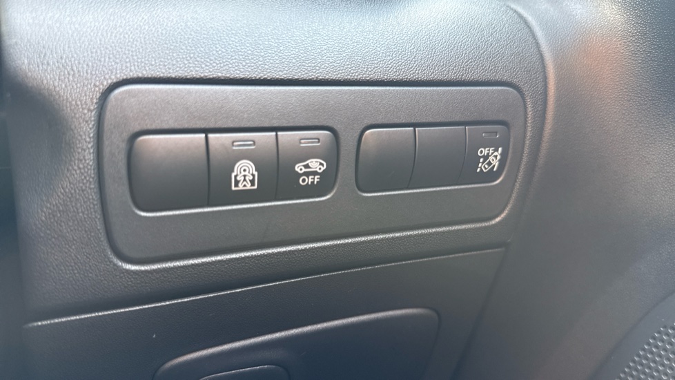 Citroen C3 Aircross 1.2 PureTech 130 Shine Plus 5dr EAT6 Petrol Hatchback - Image 25