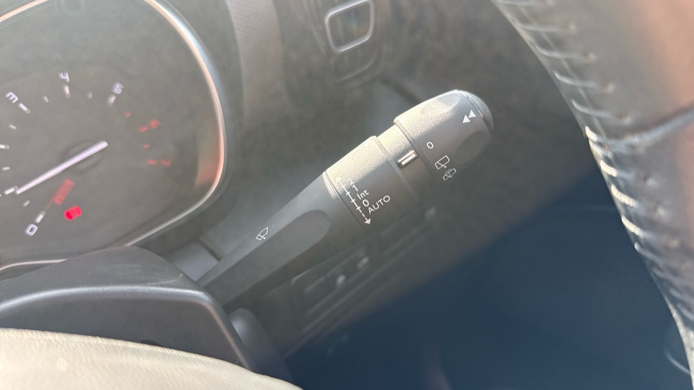 Citroen C3 Aircross 1.2 PureTech 130 Shine Plus 5dr EAT6 Petrol Hatchback - Image 26