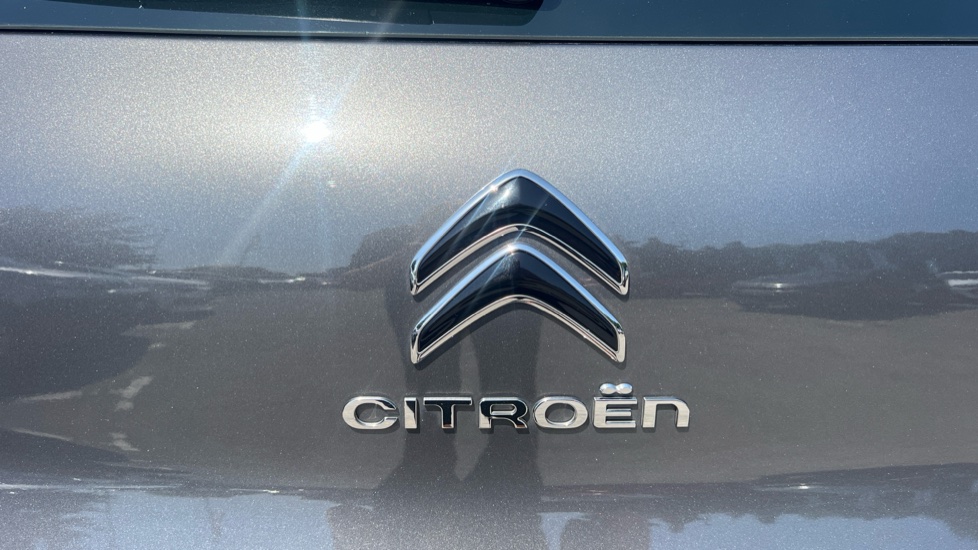 Citroen C3 1.2 PureTech 82 Feel Nav Edition 5dr Petrol Hatchback - Image 19