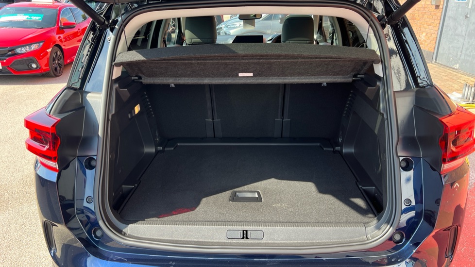 Citroen C5 Aircross 1.2 PureTech C-Series Edition 5dr EAT8 Petrol Hatchback - Image 4
