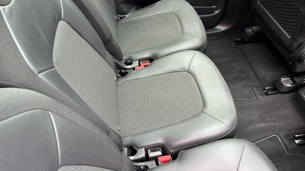 Citroen Grand C4 1.5 BlueHDi 130 Shine 5dr EAT8 Diesel Estate - Image 17