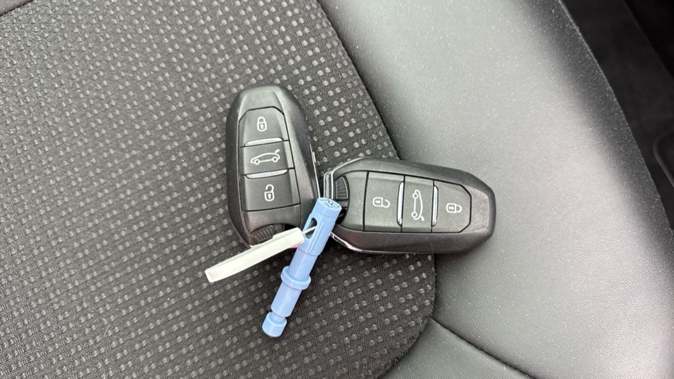 Citroen Grand C4 1.5 BlueHDi 130 Shine 5dr EAT8 Diesel Estate - Image 20
