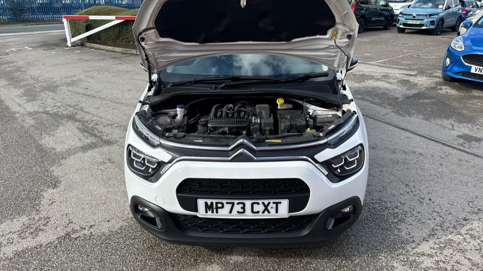 Citroen C3 1.2 PureTech Plus 5dr Petrol Hatchback - Image 8