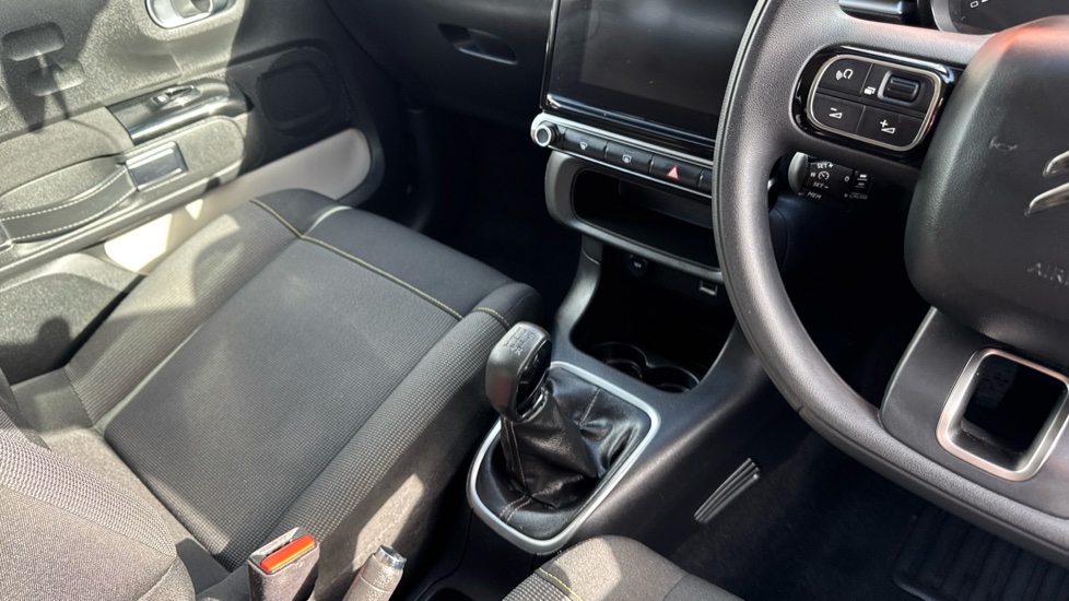 Citroen C3 1.2 PureTech Plus 5dr Petrol Hatchback - Image 13