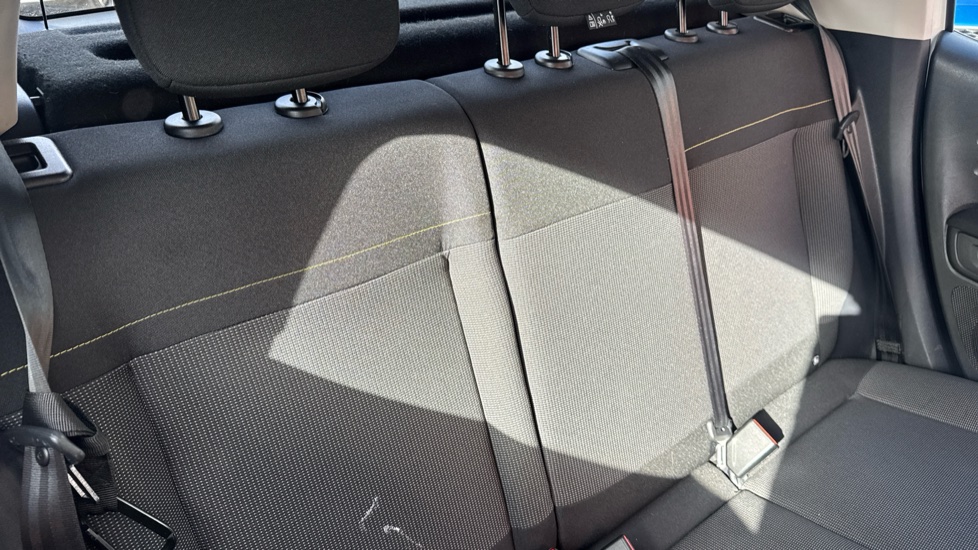 Citroen C3 1.2 PureTech Plus 5dr Petrol Hatchback - Image 15