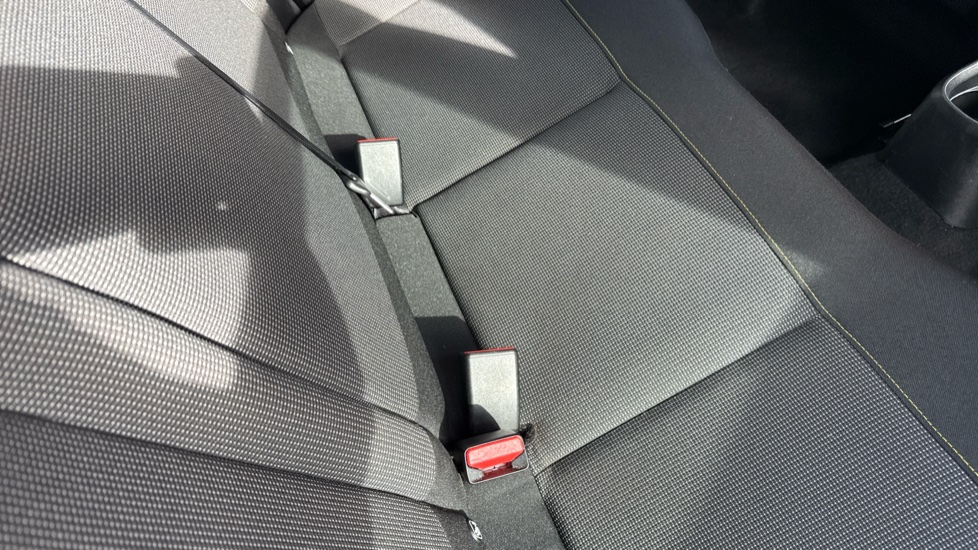 Citroen C3 1.2 PureTech Plus 5dr Petrol Hatchback - Image 17