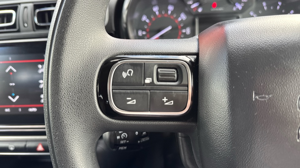Citroen C3 1.2 PureTech Plus 5dr Petrol Hatchback - Image 21