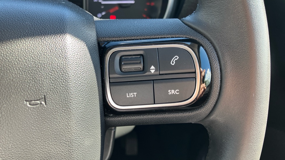 Citroen C3 Aircross 1.2 PureTech 130 Max 5dr EAT6 Petrol Hatchback - Image 22