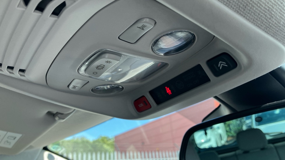 Citroen C3 Aircross 1.2 PureTech 130 Max 5dr EAT6 Petrol Hatchback - Image 29