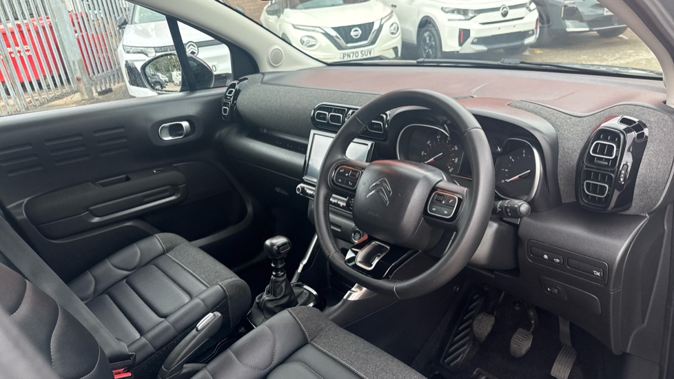 Citroen C3 Aircross 1.2 PureTech 110 Shine Plus 5dr Petrol Hatchback - Image 11