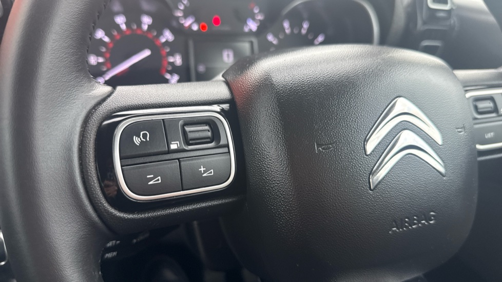 Citroen C3 Aircross 1.2 PureTech 110 Shine Plus 5dr Petrol Hatchback - Image 32