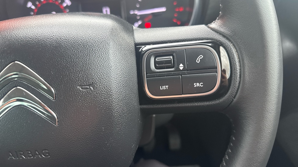 Citroen C3 Aircross 1.2 PureTech 110 Shine Plus 5dr Petrol Hatchback - Image 33