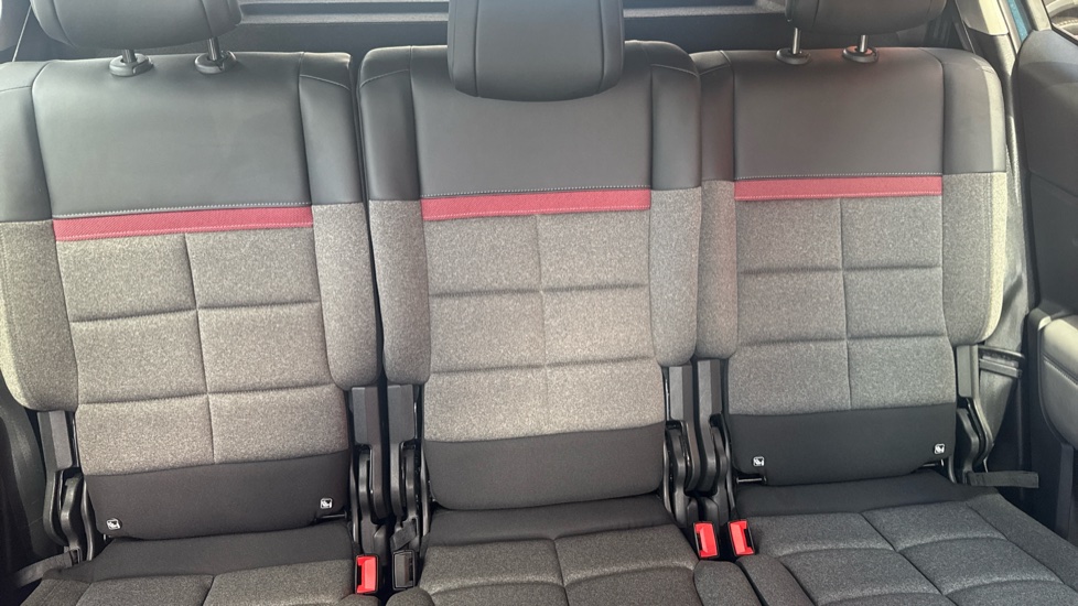 Citroen C5 Aircross 1.5 BlueHDi 130 Shine 5dr EAT8 Diesel Hatchback - Image 15