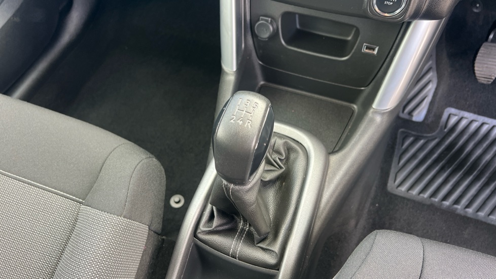 Citroen C3 Aircross 1.2 PureTech Flair 5dr Petrol Hatchback - Image 13