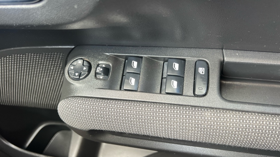 Citroen C3 Aircross 1.2 PureTech Flair 5dr Petrol Hatchback - Image 27