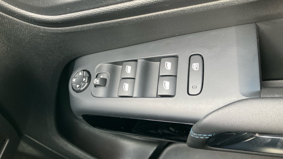 Citroen C5 Aircross 1.5 BlueHDi C-Series Edition 5dr EAT8 Diesel Hatchback - Image 26