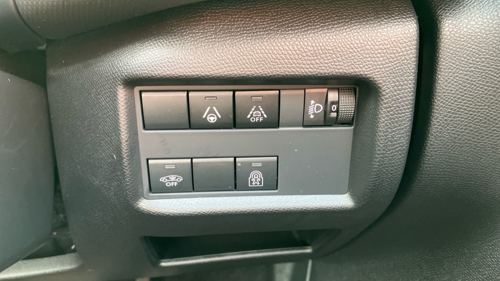 Citroen C5 Aircross 1.5 BlueHDi C-Series Edition 5dr EAT8 Diesel Hatchback - Image 27