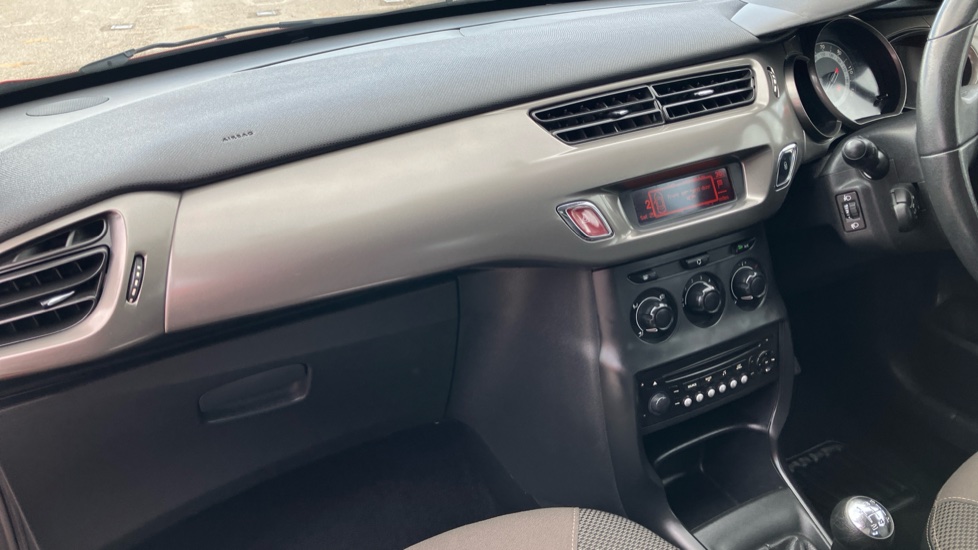 Citroen C3 1.2 PureTech VTR+ 5dr Petrol Hatchback - Image 14