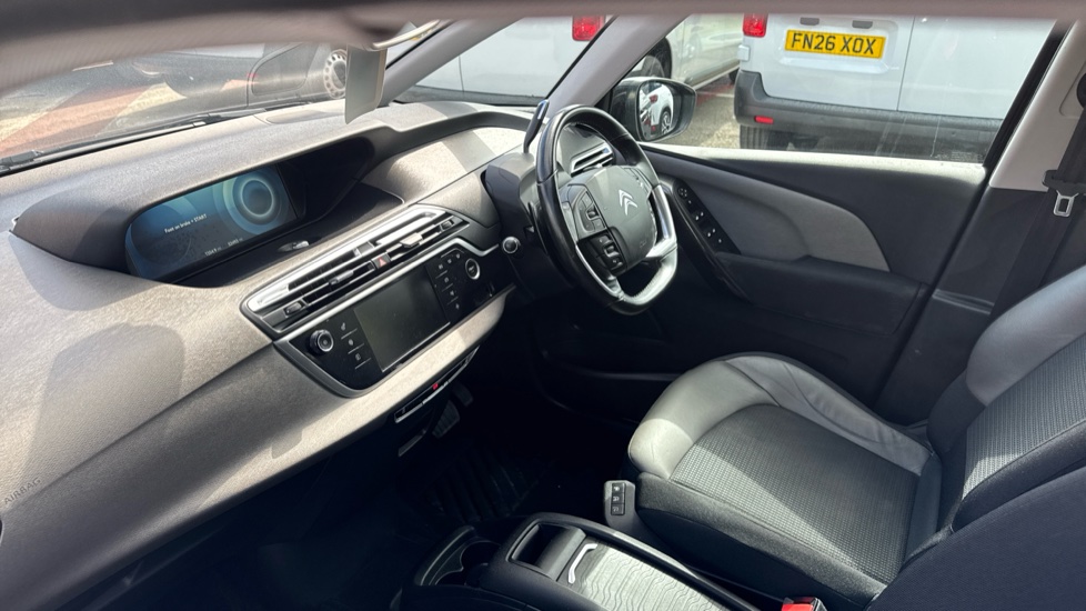 Citroen C4 Picasso 1.6 THP Exclusive+ 5dr EAT6 Petrol Estate - Image 9