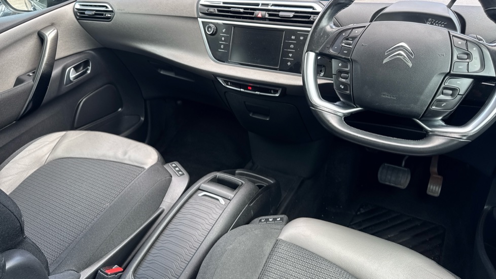 Citroen C4 Picasso 1.6 THP Exclusive+ 5dr EAT6 Petrol Estate - Image 14