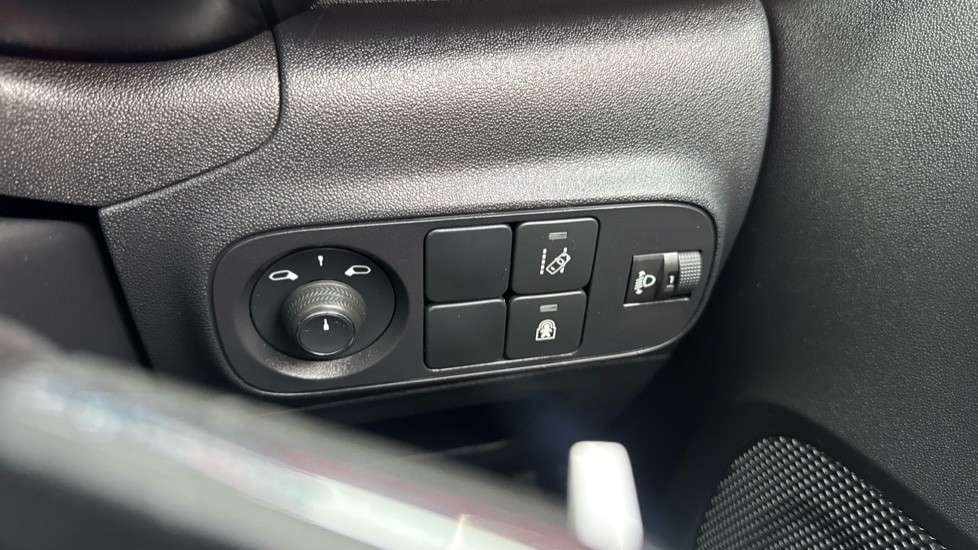Citroen C3 1.2 PureTech 82 Flair Nav Edition 5dr Petrol Hatchback - Image 26