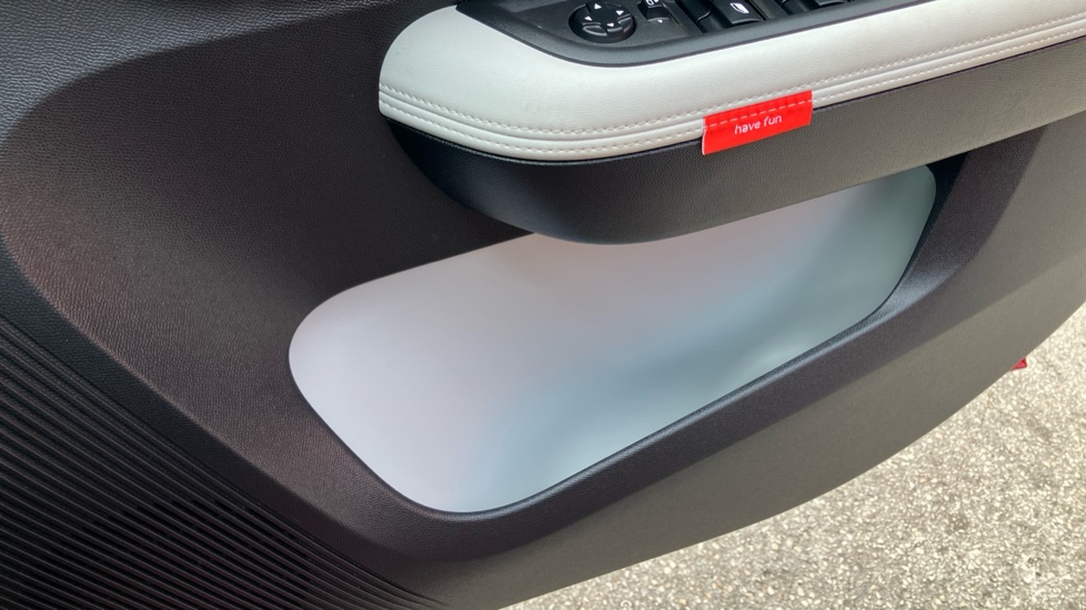 Citroen C3 Aircross 83kW Standard Range Plus 44kWh 5dr Auto Electric Hatchback - Image 30