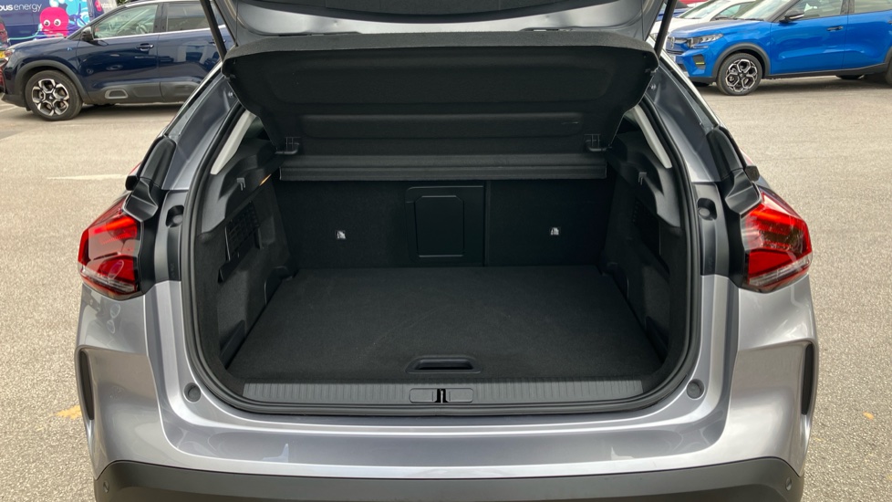 Citroen C4 100kW E-series 50kWh 5dr Auto Electric Hatchback - Image 4