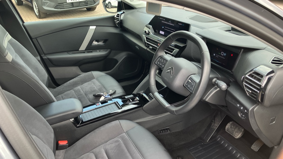 Citroen C4 100kW E-series 50kWh 5dr Auto Electric Hatchback - Image 9