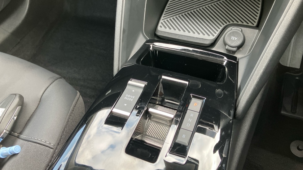 Citroen C4 100kW E-series 50kWh 5dr Auto Electric Hatchback - Image 13