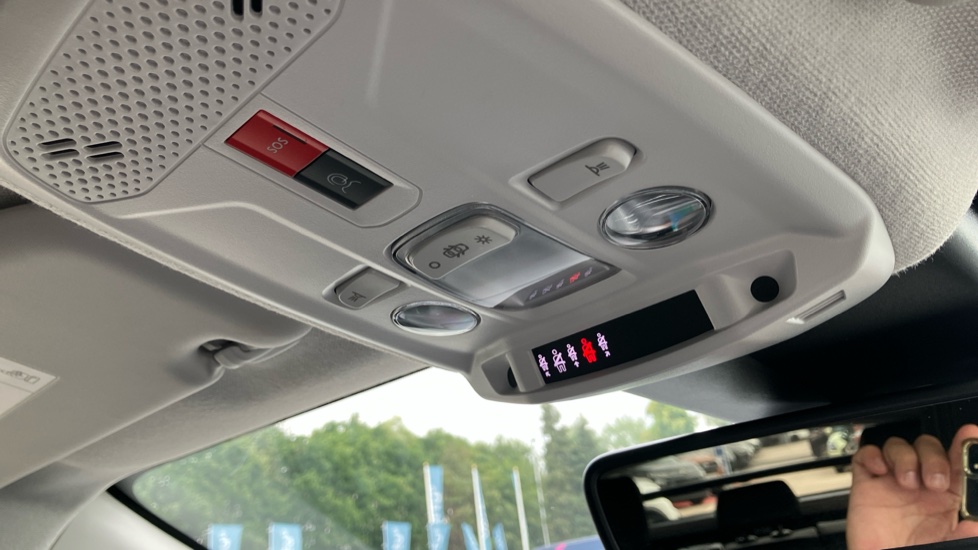 Citroen C4 100kW E-series 50kWh 5dr Auto Electric Hatchback - Image 32