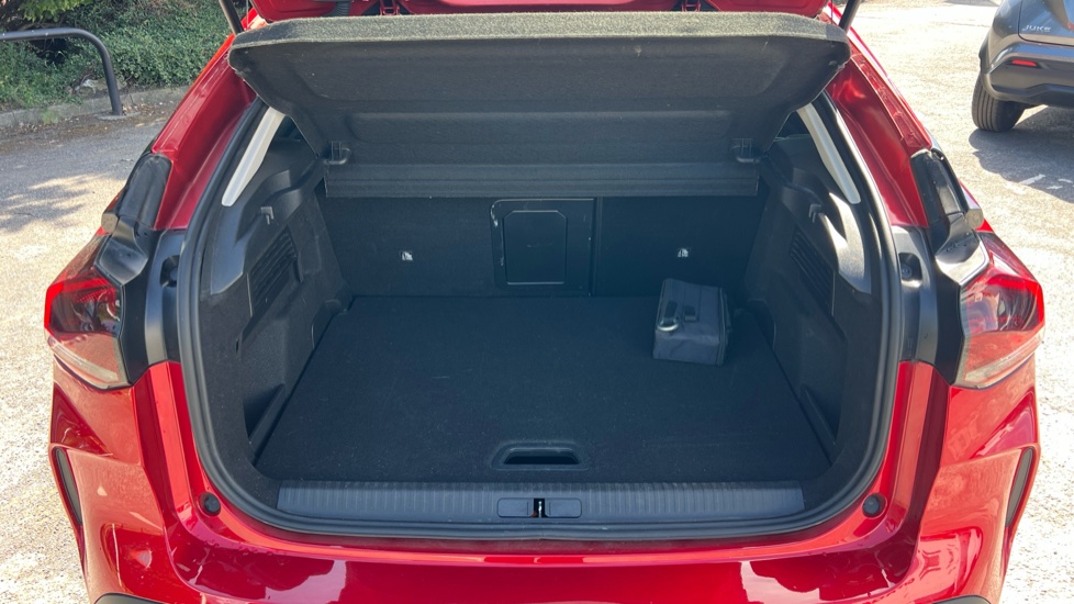 Citroen C4 100kW Shine Plus 50kWh 5dr Auto Electric Hatchback - Image 4
