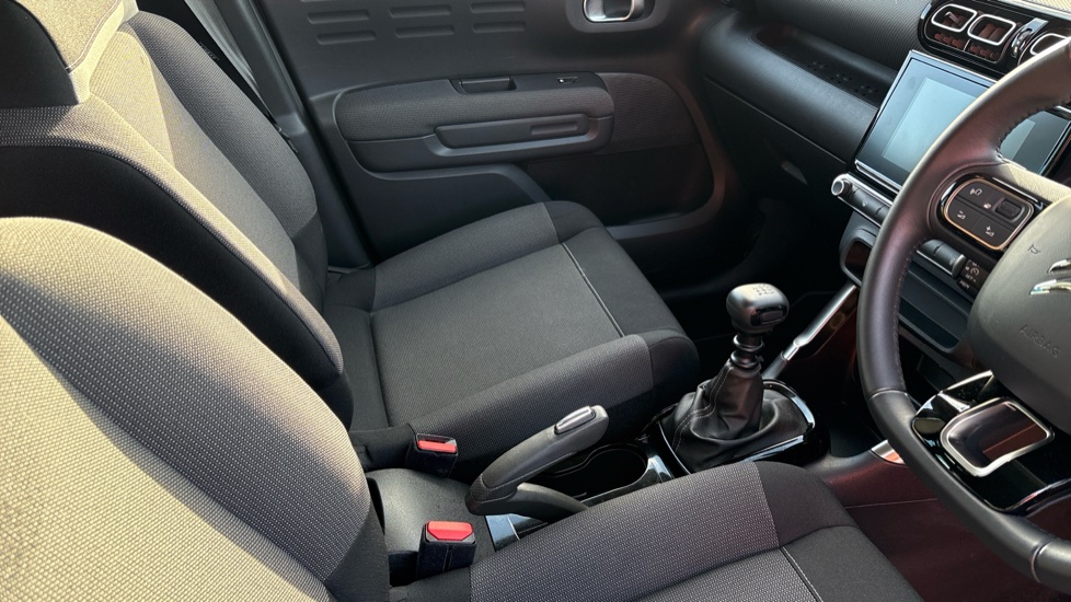 Citroen C3 Aircross 1.2 PureTech 110 C-Series Edition 5dr Petrol Hatchback - Image 14