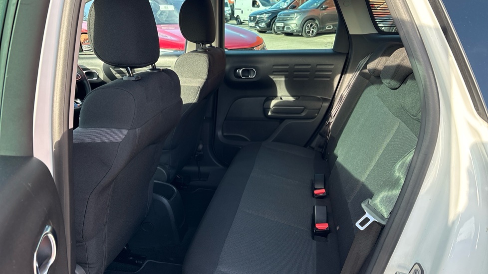 Citroen C3 Aircross 1.2 PureTech 110 C-Series Edition 5dr Petrol Hatchback - Image 16