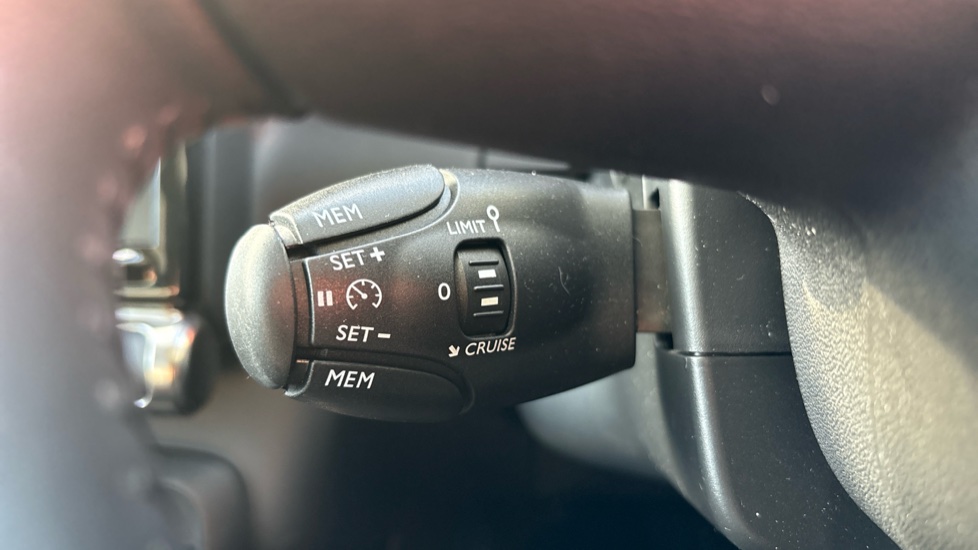 Citroen C3 Aircross 1.2 PureTech 110 C-Series Edition 5dr Petrol Hatchback - Image 21