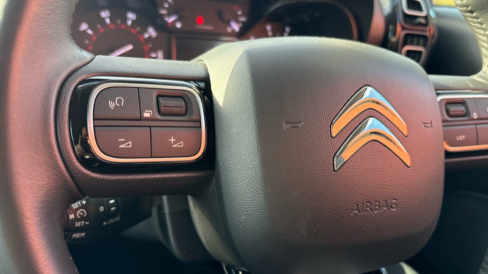 Citroen C3 Aircross 1.2 PureTech 110 C-Series Edition 5dr Petrol Hatchback - Image 22