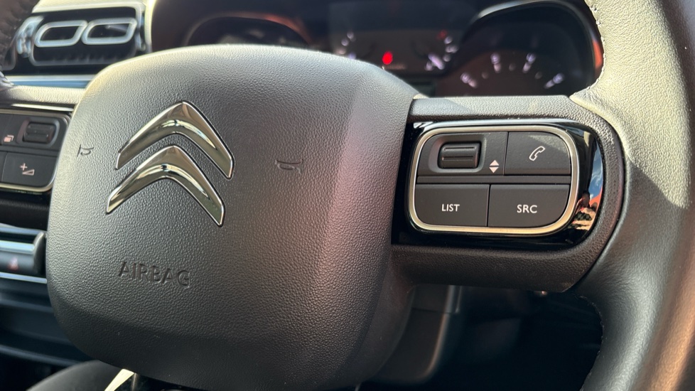 Citroen C3 Aircross 1.2 PureTech 110 C-Series Edition 5dr Petrol Hatchback - Image 23